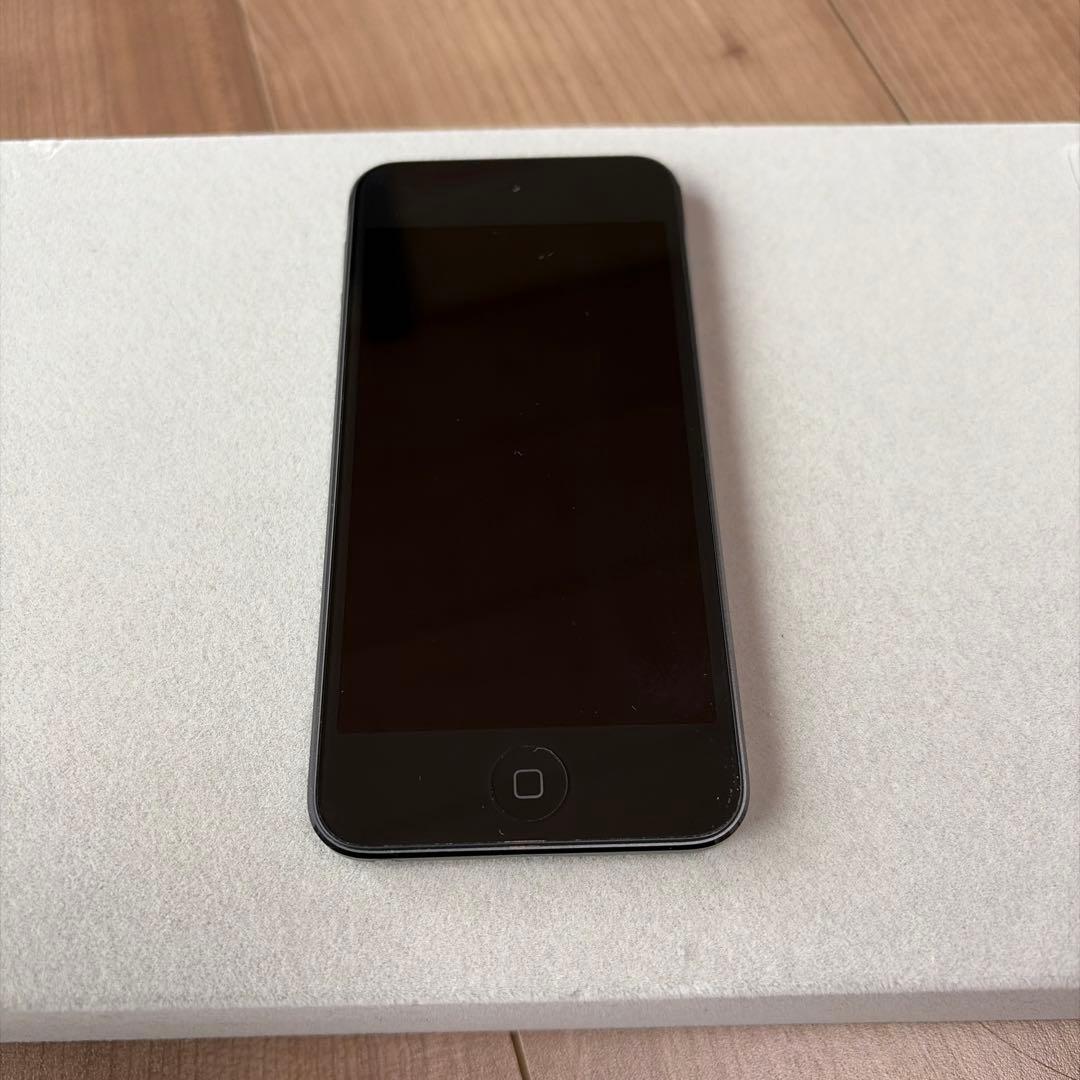 第7世代iPod touch 32GB スペースグレー　カバー付き
