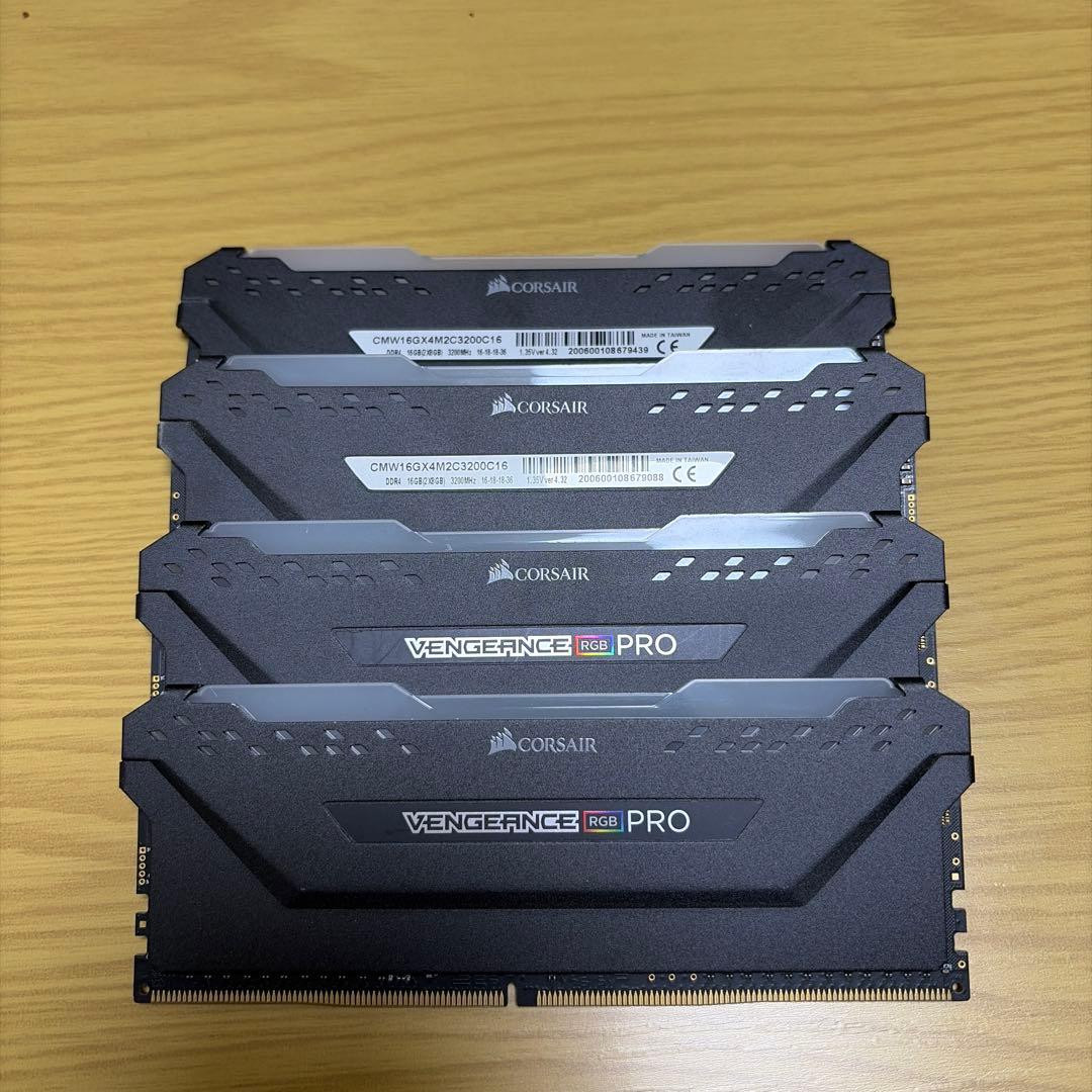 メモリー CORSAIR Vengeance RGB PRO 32GB DDR4