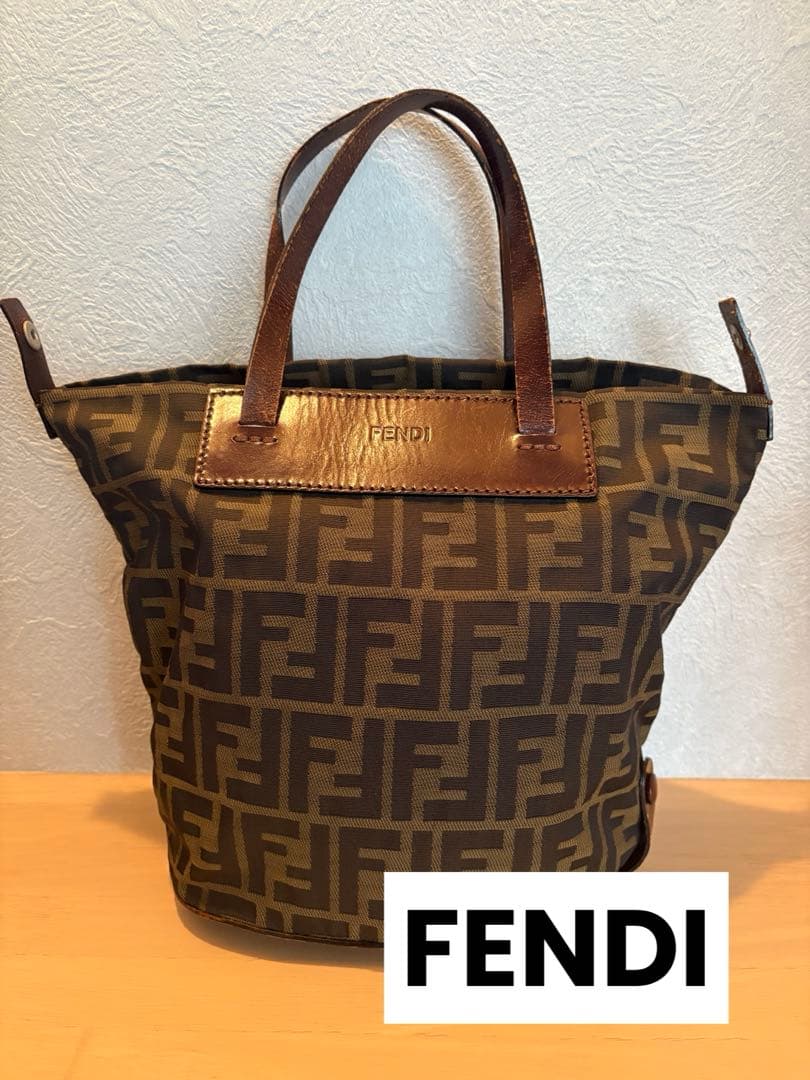 FENDI フェンディ 手提げ鞄　総柄