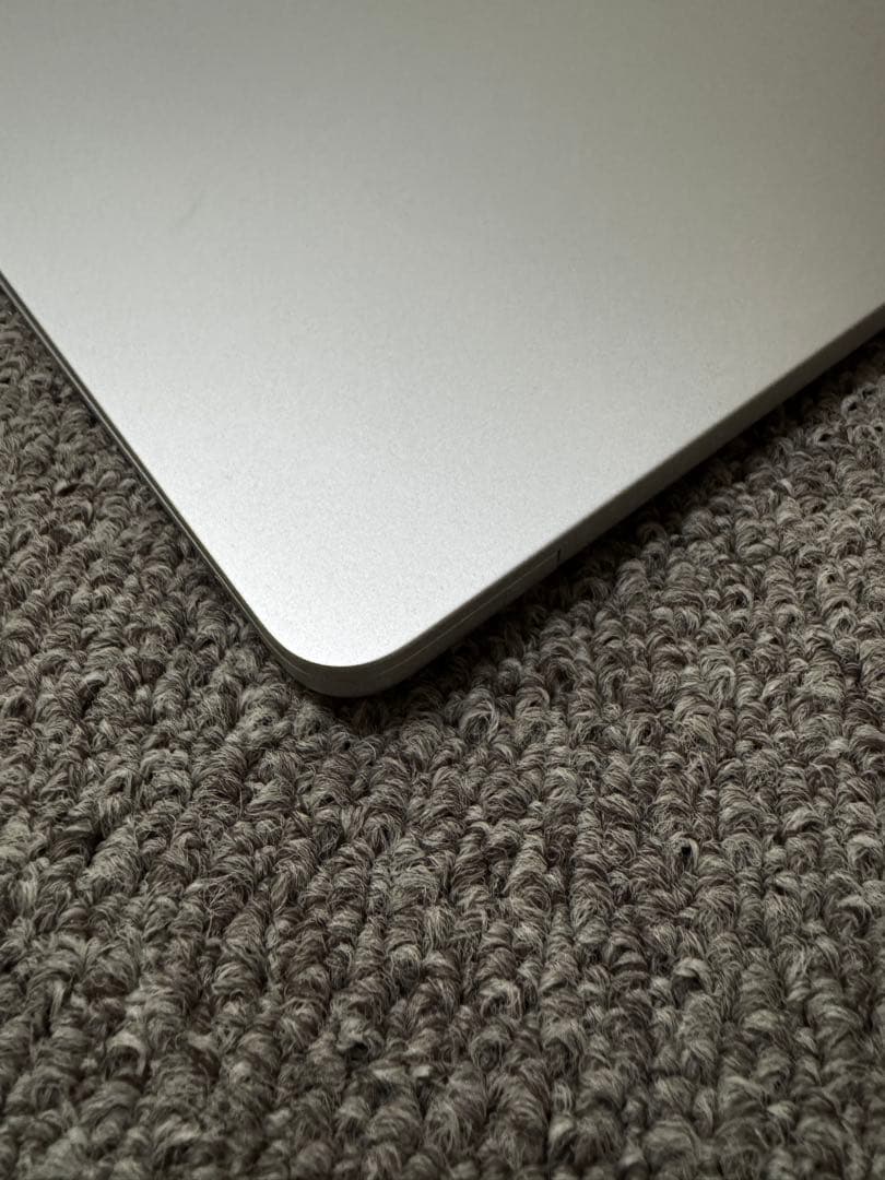 [超美品・箱無し]2022 MacBook Air M2 13インチ