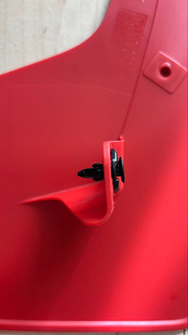 スズキ純正 マッドフラップセット レッド 72201-77R00-RD1