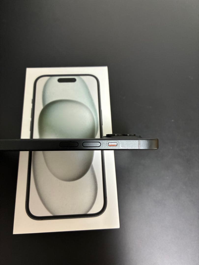 Apple iPhone 15ブラック 128GB ブラック　美品