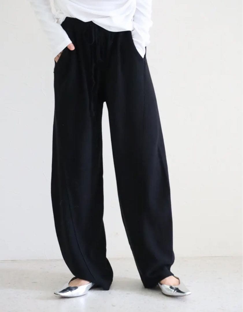 なつき　HAILEE knit curvy pants BLACK色