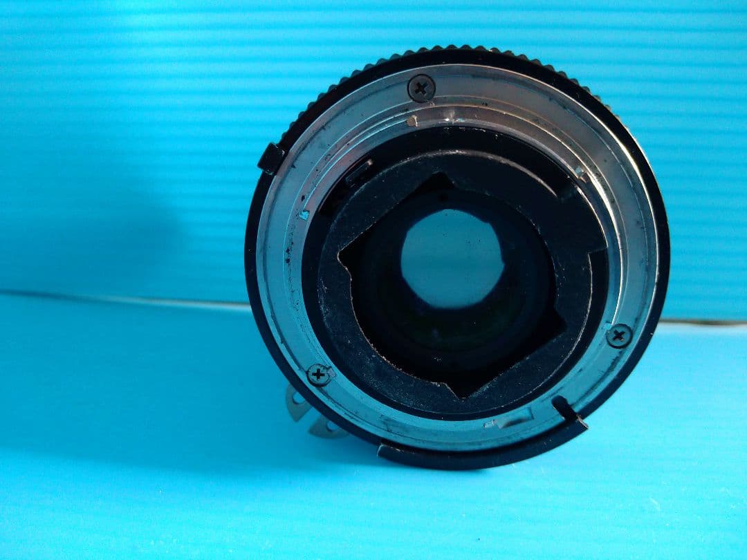 Nikon FE2 一眼レフカメラ 35mmフィルム 　55mmレンズ付き