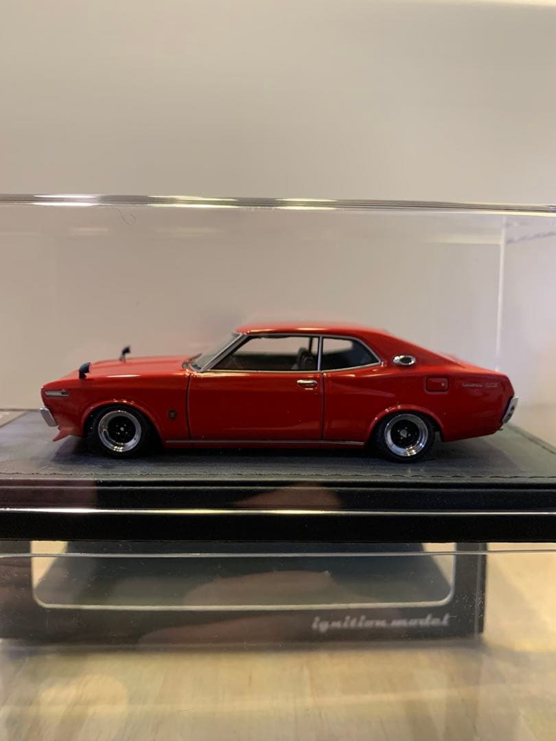 まい　IG 1/43 ローレル　SGX C130 レッド