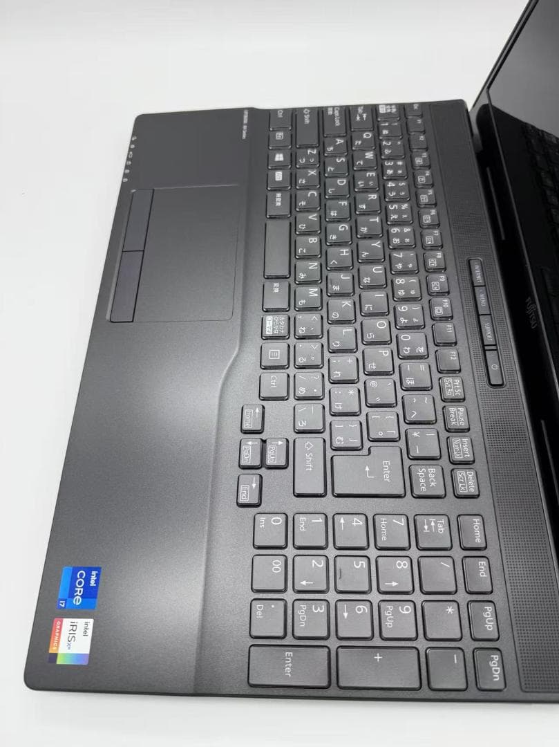 超美品 富士通 第11世代 32GB 新品SSD+HDD Office2021