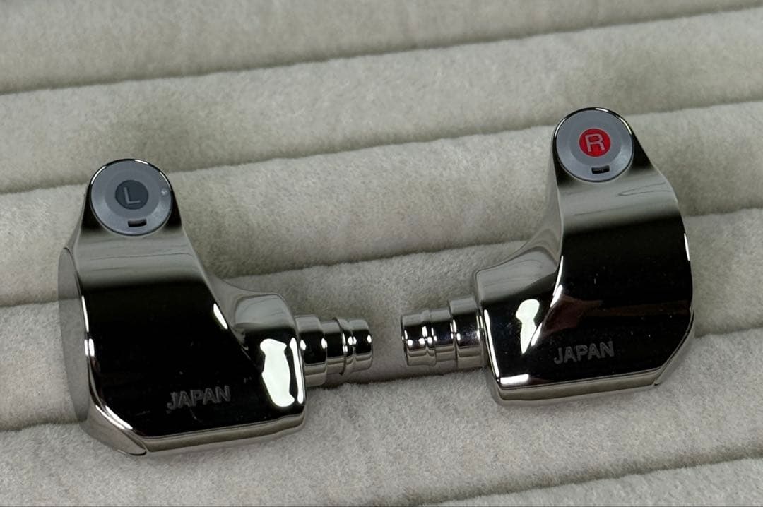 ★使用②回★SONY IER-Z1R ➕ MUC-M12SB2