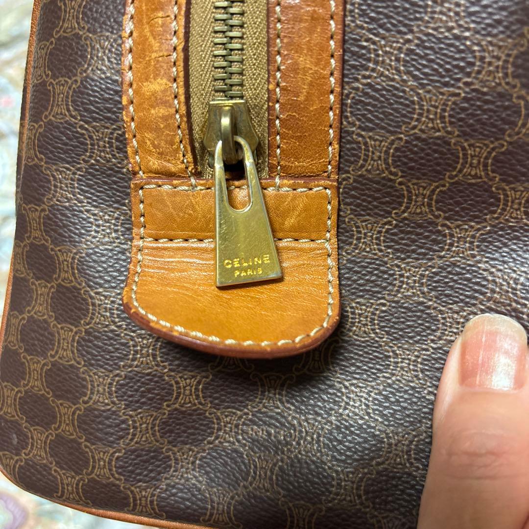 CELINE ブラウンレザードラムバッグ