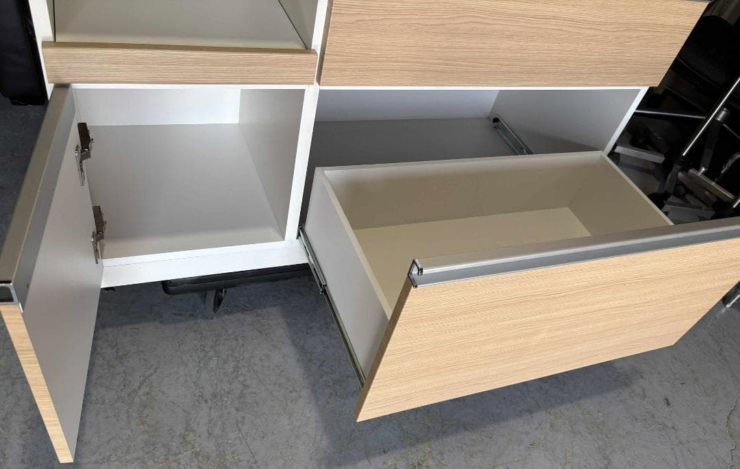 K MATSUDA 松田家具キッチンボード、食器棚、幅117cm Used