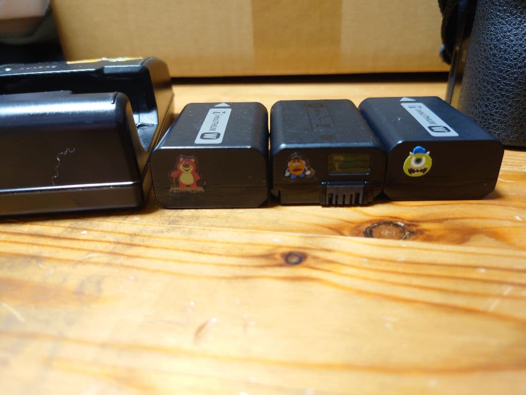 SONYミラーレス一眼　初代α7レンズキット　バッテリー×3+充電器