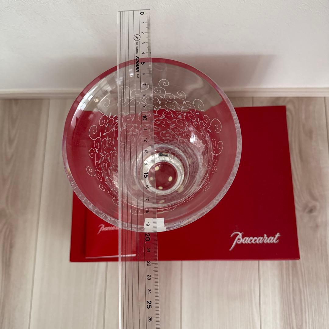 新品未使用　バカラ　花瓶