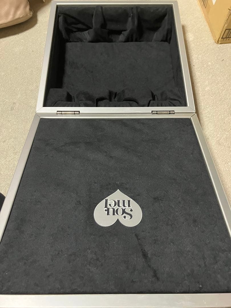 ソウメイ　シルバー　アタッシュケースのみ