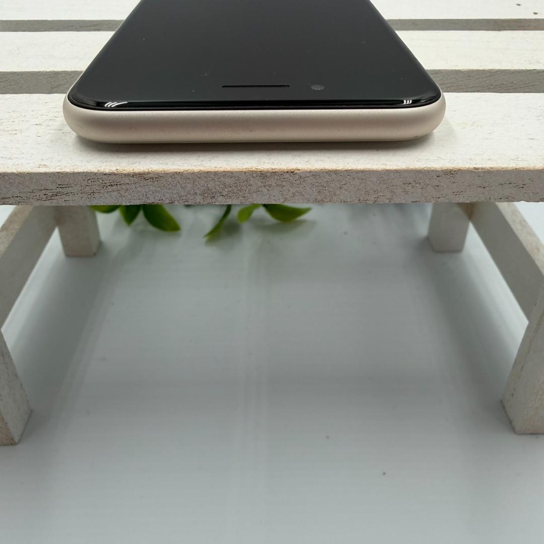 iPhone SE第3世代 64GB スターライト 413