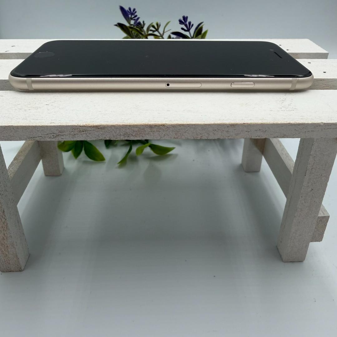 iPhone SE第3世代 64GB スターライト 413