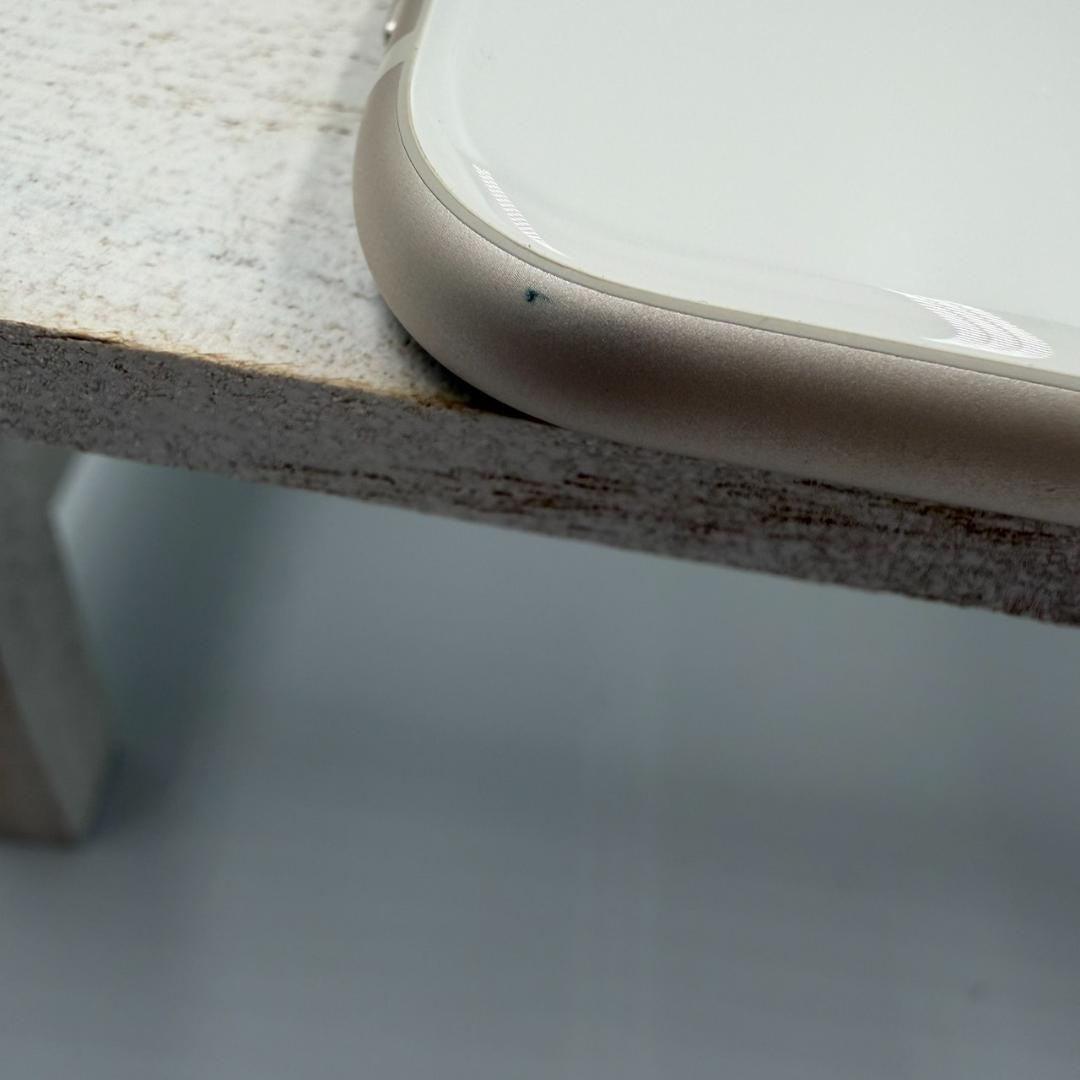 iPhone SE第3世代 64GB スターライト 413