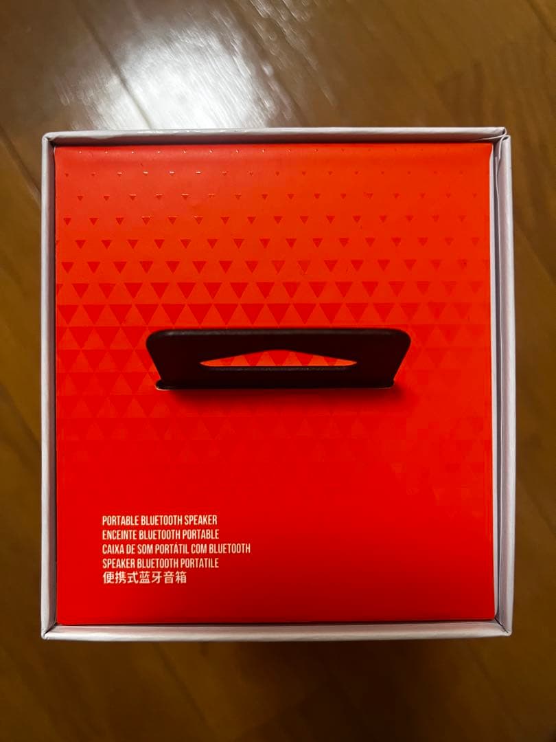 JBL FLIP6 ワイヤレススピーカー　ホワイト