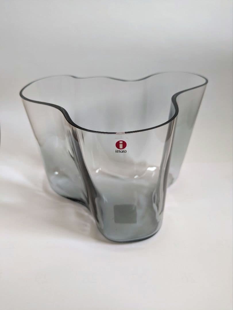 アアルトベース 140 mm、クリア - ダークグレー、1000個限定　木型　②