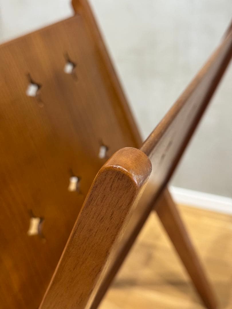 マガジンラック ACME Furniture BROOKS BOOK STAND