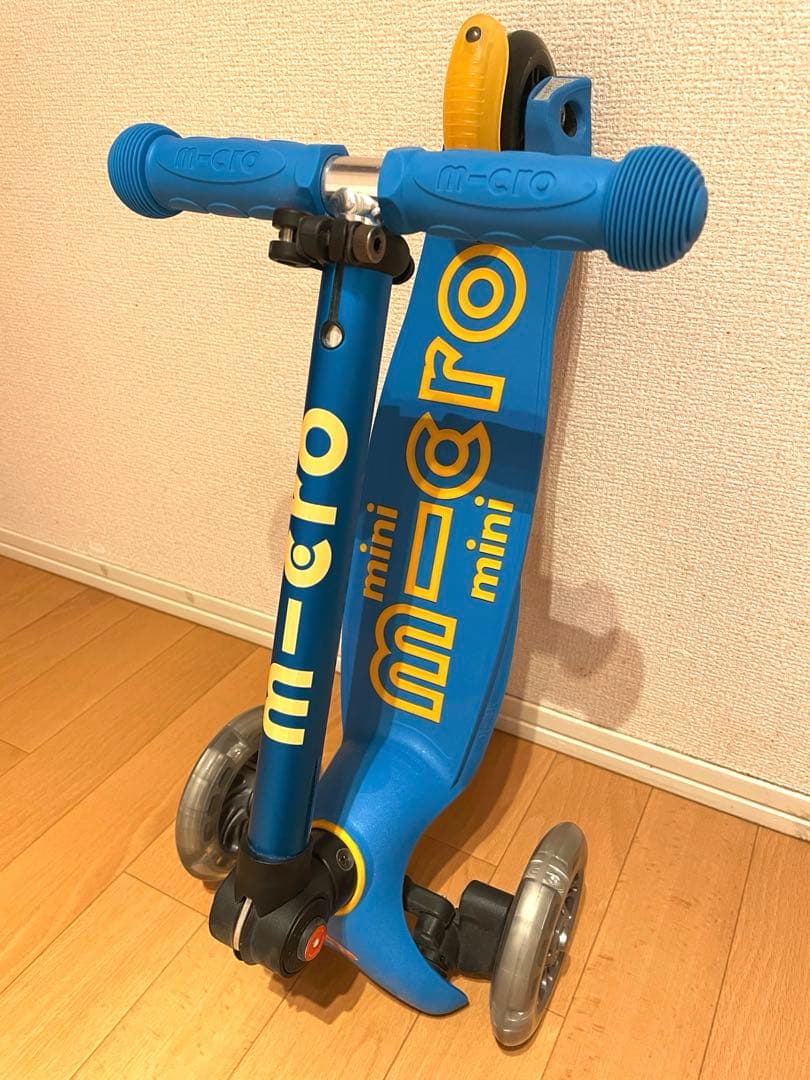 micro✳︎マイクロ キックボード デラックス LED