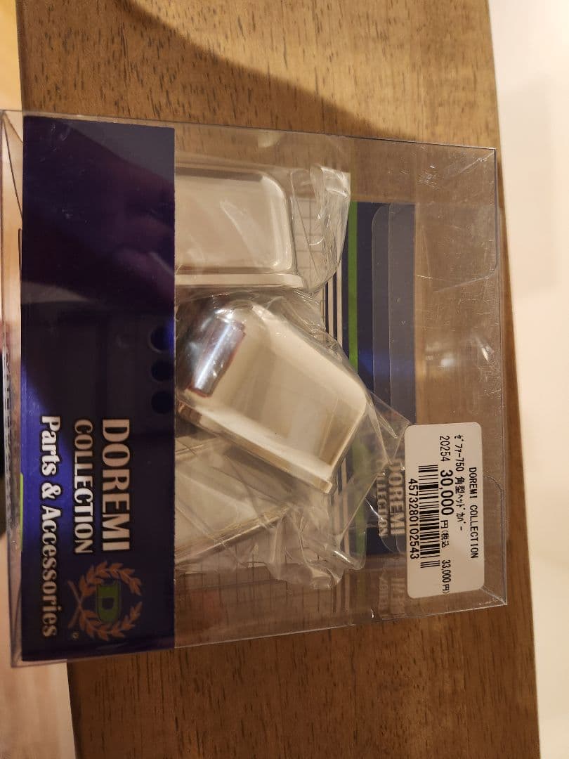 ゼファー750　DOREMI COLLECTION エンジンヘッドカバー