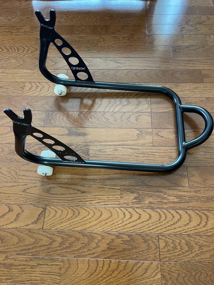 入手困難 Norton 純正 新品 メンテナンススタンド バイクスタンド 961