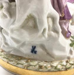 マイセン風 フィギュリン ミューズとキューピッド 高さ21cm（真贋不明）