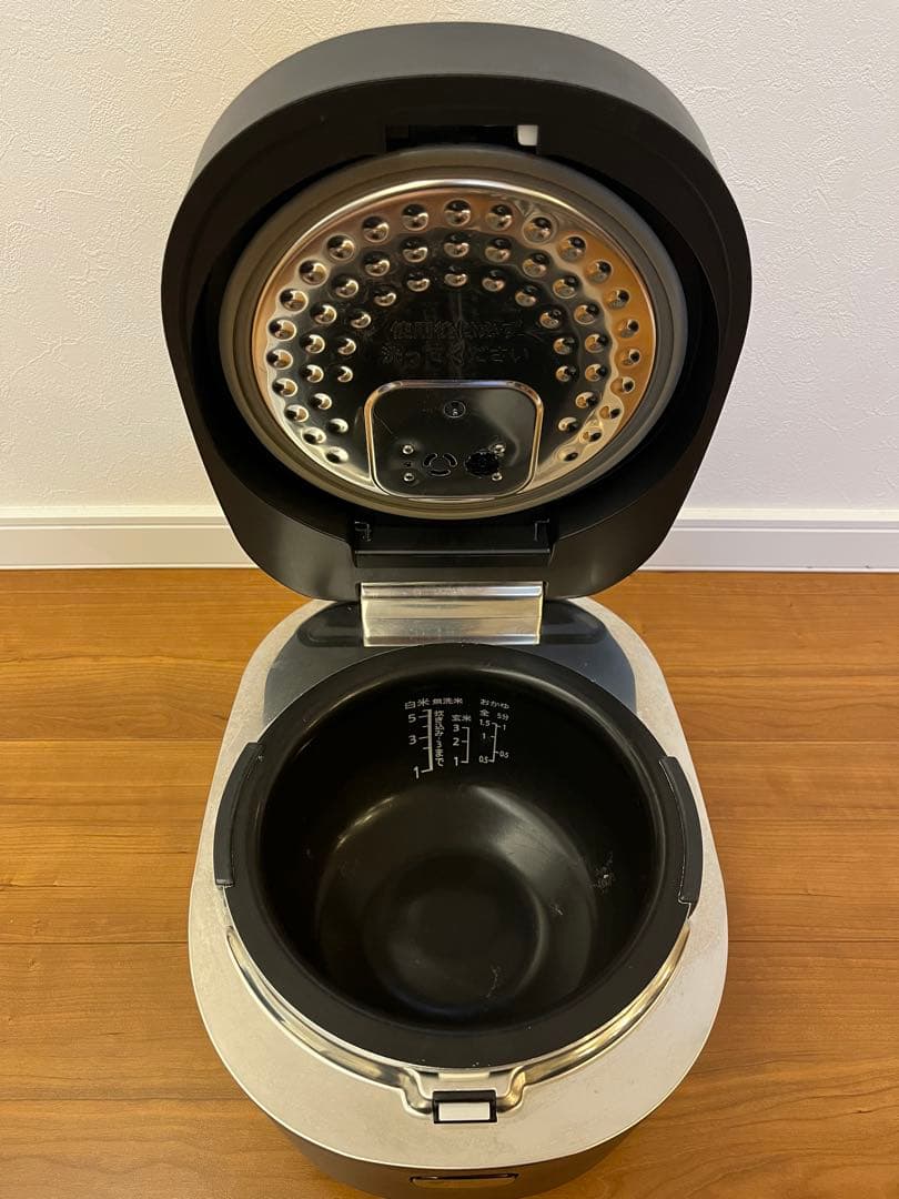 シャープ　IHジャー炊飯器　5.5合炊き　KS-HF10B-B