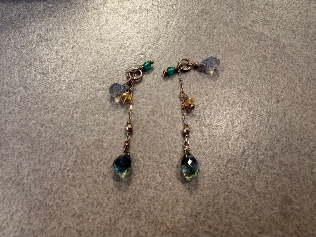 agete（アガット）グリーンカルセドニー他ピアスチャームK10 マルチストーン