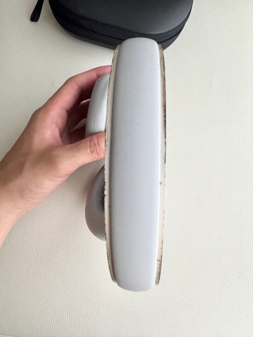 Bose Noise Cancelling ヘッドホン 700 シルバー