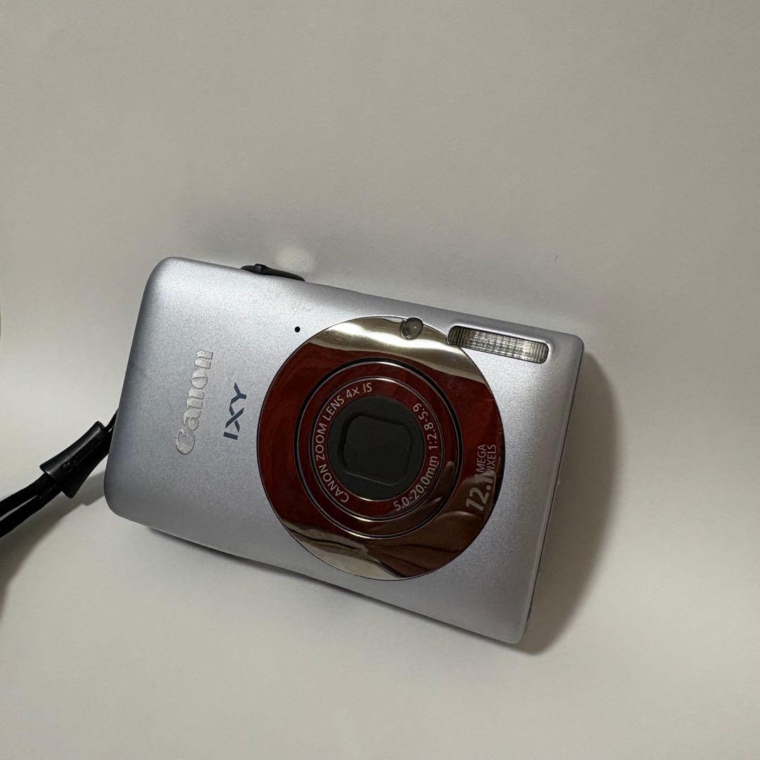 Canon IXY 200F コンパクトデジタルカメラ シルバー