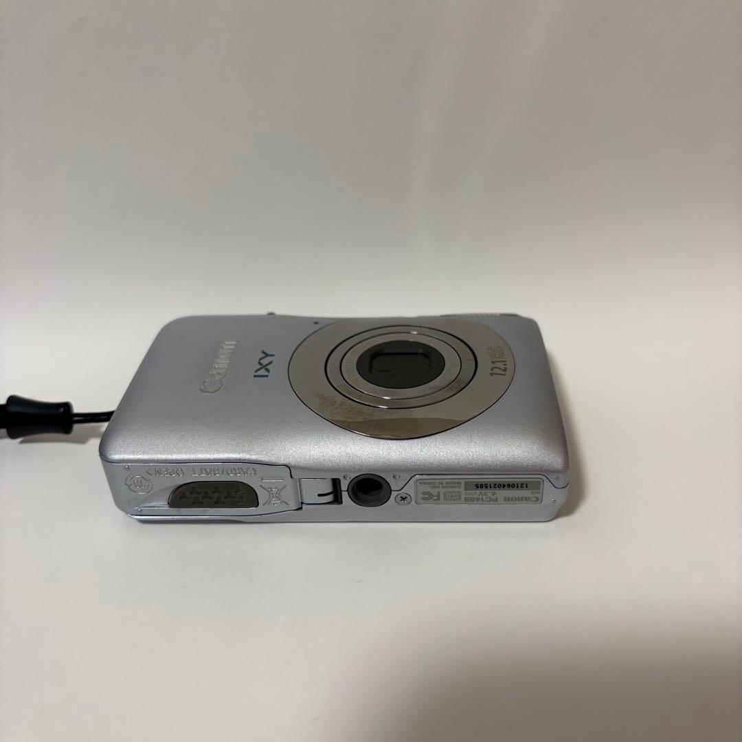 Canon IXY 200F コンパクトデジタルカメラ シルバー