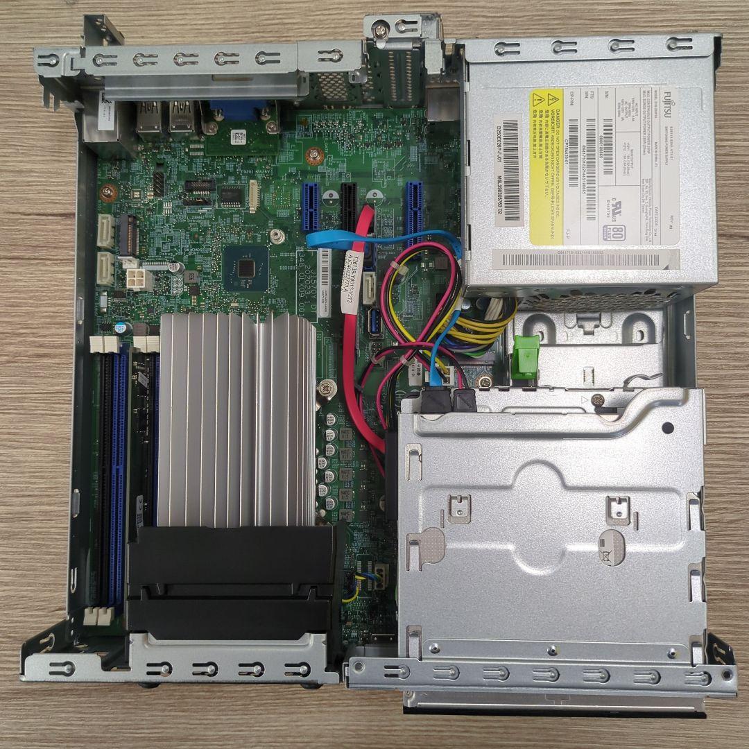 本日特価☆Fujitsu Esprimo スリムPC Intel Core i3
