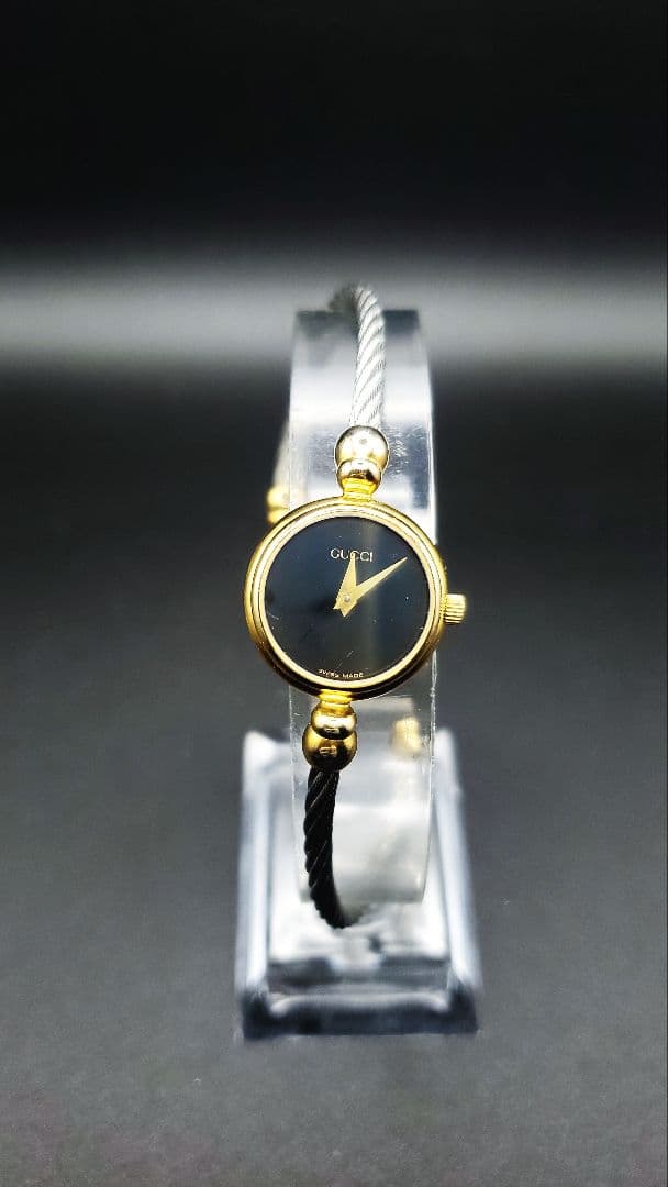 リ*ン様 【稼働品】元箱、説明書付き。　グッチ　GUCCI 2700.2.l