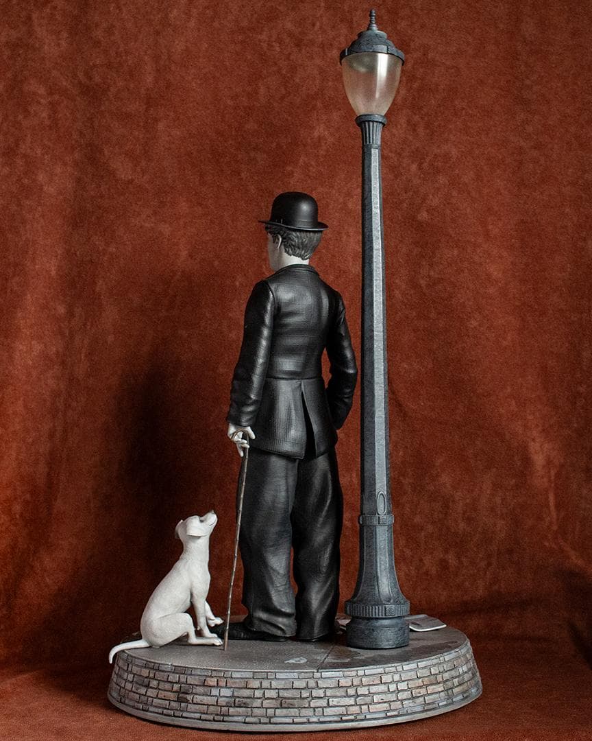 【週末値下げ】インフィニティスタチュー　チャールズ・チャップリン 『犬の生活』