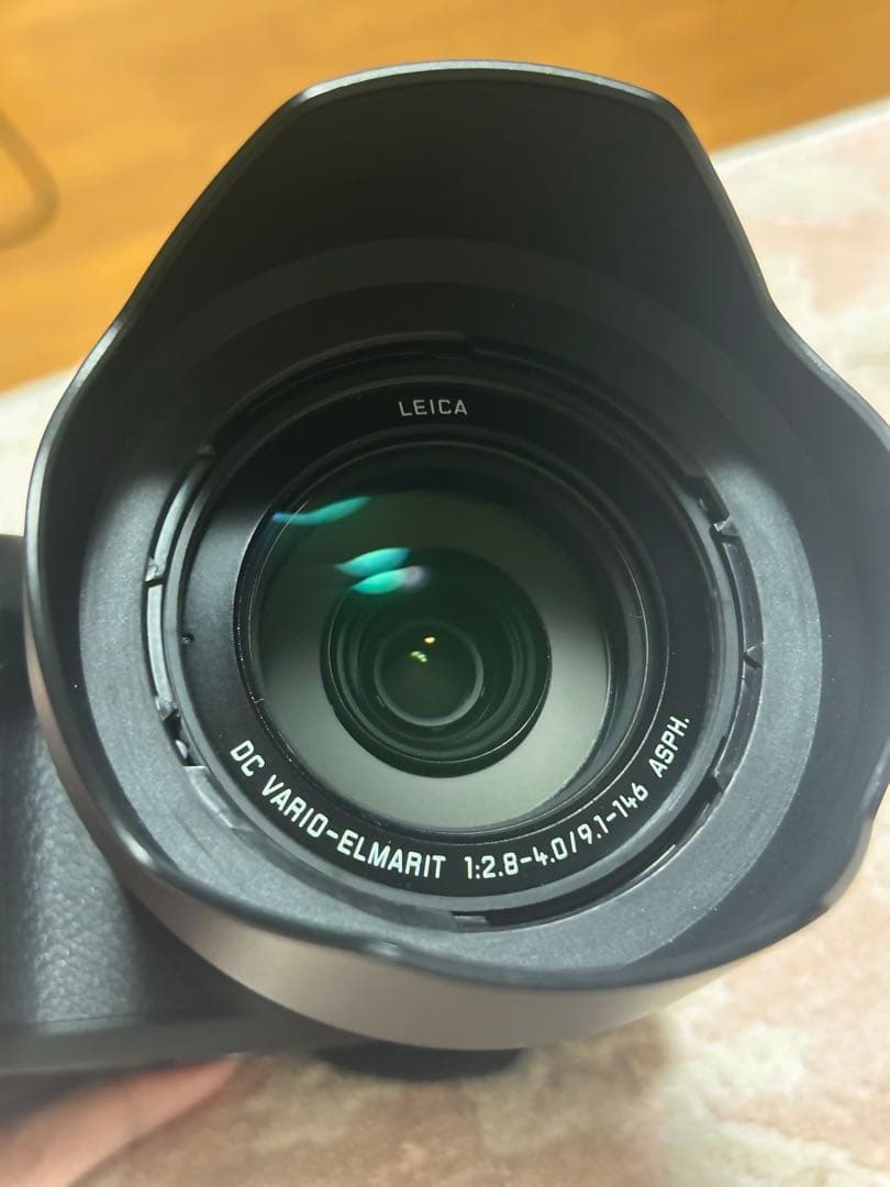 最終セール Panasonic Lumix FZ1000 4K対応カメラ