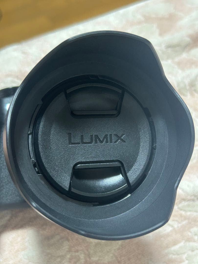 最終セール Panasonic Lumix FZ1000 4K対応カメラ