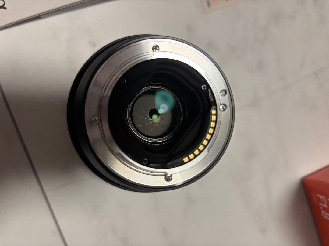 SONY FE 85mm F1.8 レンズ　フィルター付き