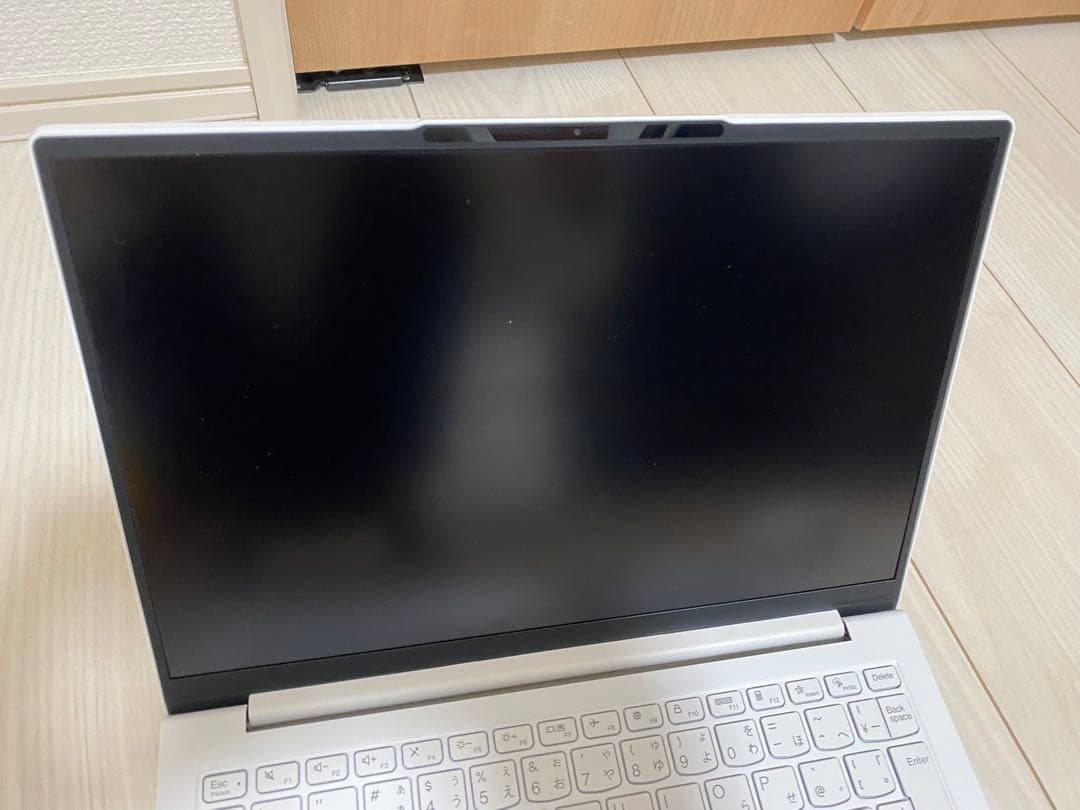 Windowsノート本体 1165G7 Core i7 Lenovo Yoga Slim7 Carbon