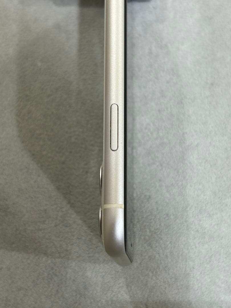 iPhone11 ホワイト 64GB 中古品