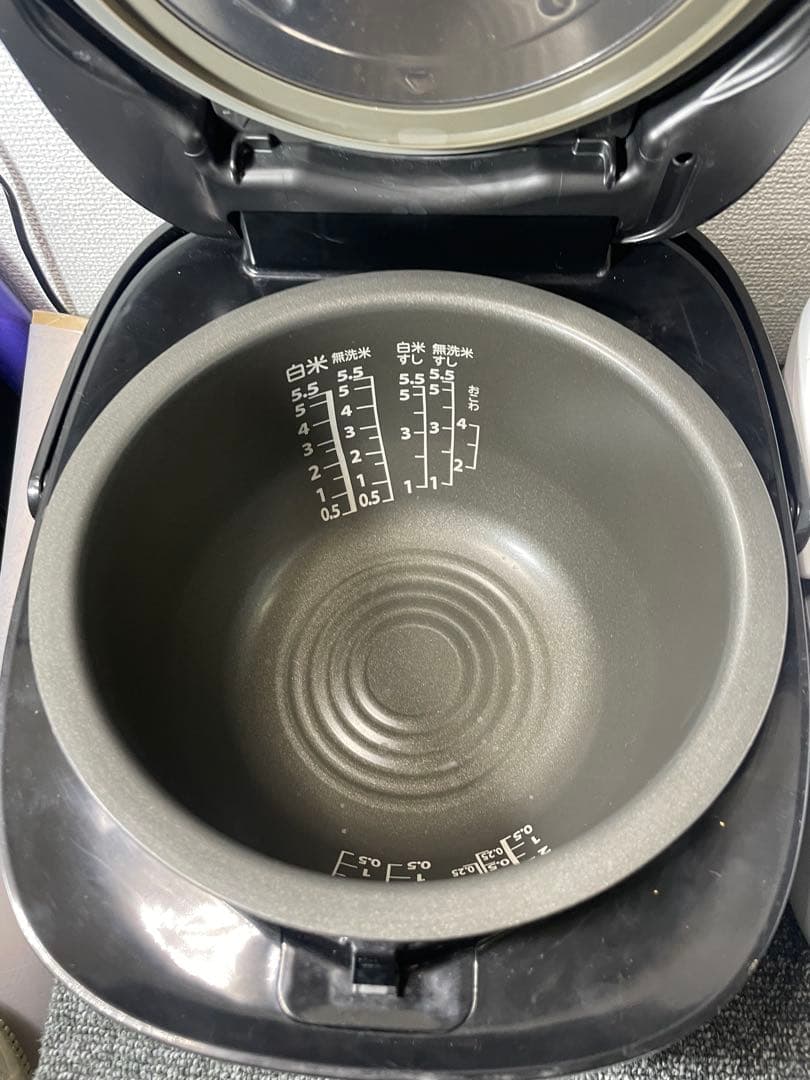 TOSHIBA 多機能炊飯器 黒白セット