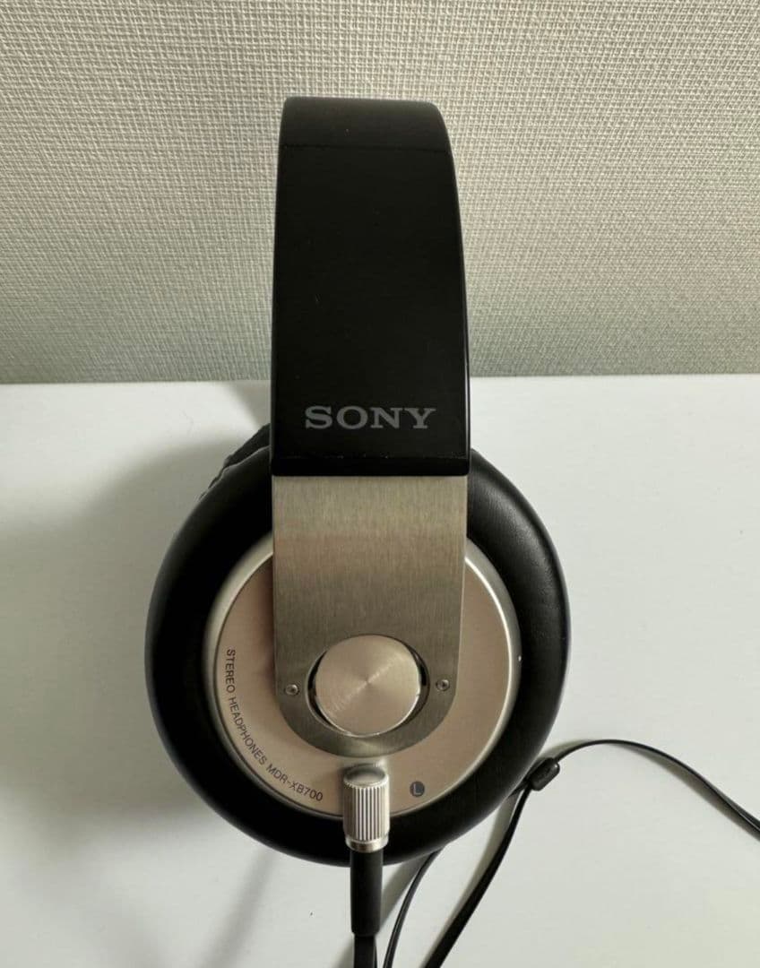 SONY EXTRA BASS 密閉型ヘッドホン MDR-XB700　有線
