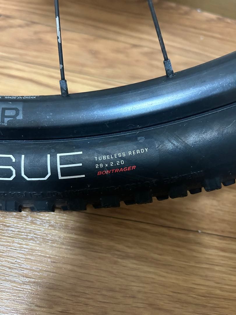 BONTRAGER KOVEE TLR 完組ホイール　DEORE スプロケ付き