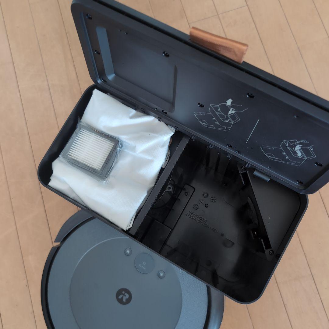 ロボット掃除機　Roomba i5+