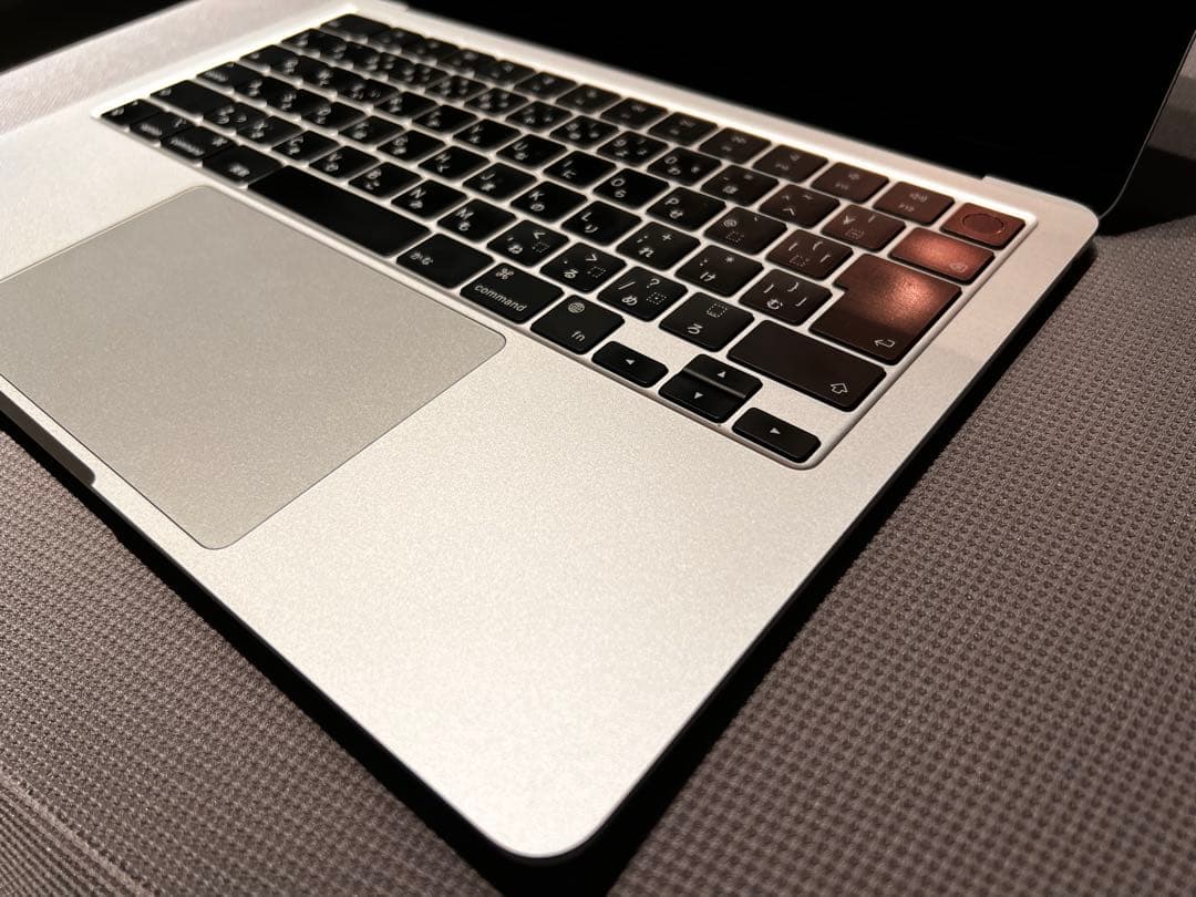 h*i様 【美品】MacBook Air M2 8GB