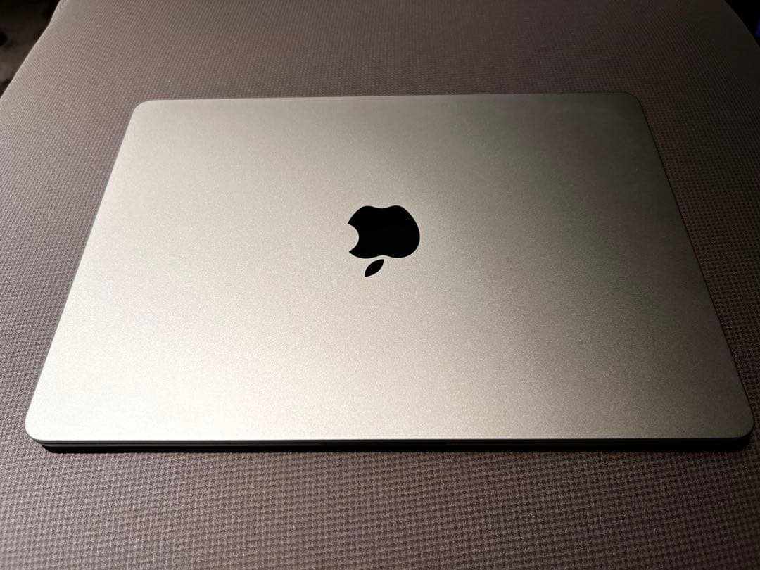 h*i様 【美品】MacBook Air M2 8GB
