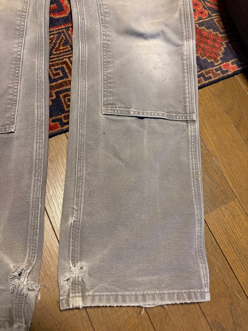 y*e様 Carhartt カーハート　ダブルニー　グレー　ボロフェード　w30