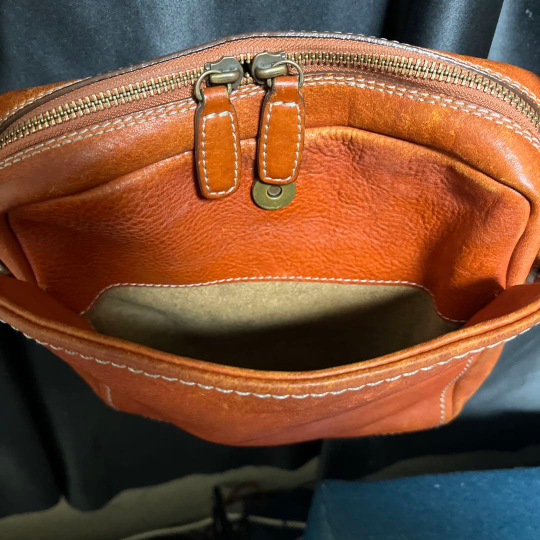 土屋鞄正規品　トーンオイルヌメ　ジップトップショルダー