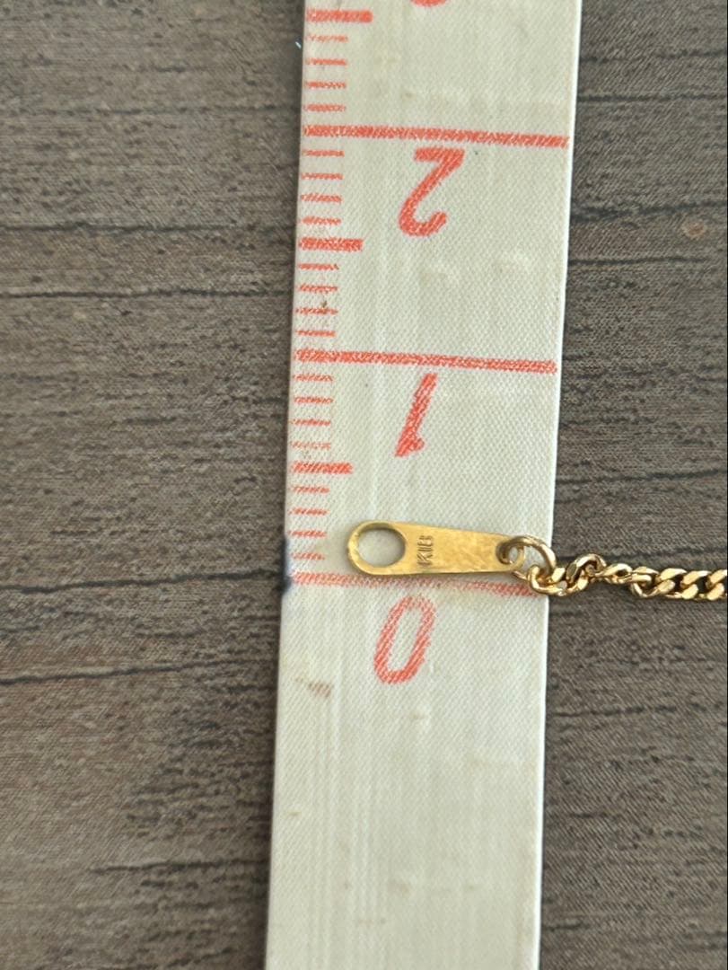 K18イエローゴールド　ダイヤモンドトップ（0.07カラット）　0.9グラム