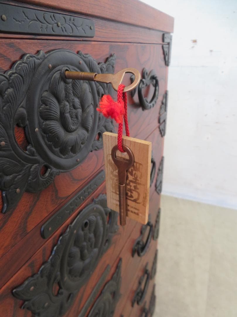 ■展示品■岩谷堂箪笥■伝統工芸品■拭漆■欅■整理箪笥■時代箪笥■5段■チェスト■