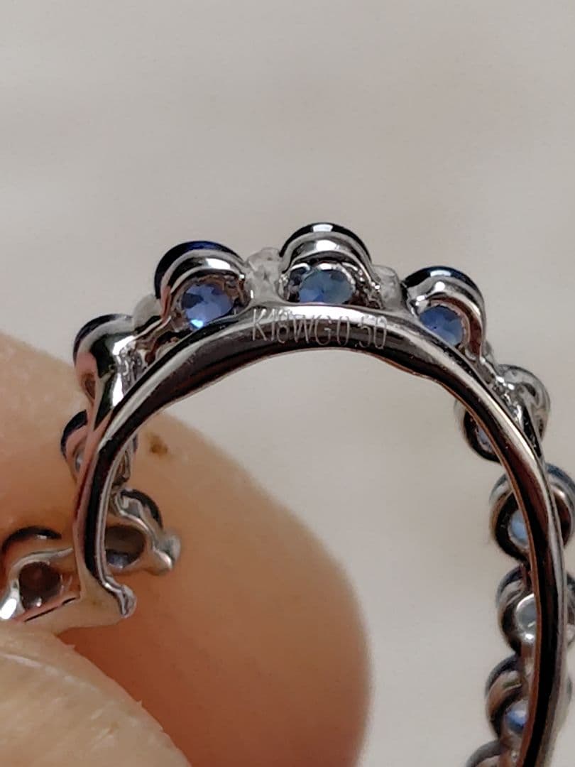 gstv　K18WG サファイアチャーム・ペンダントトップ　付属品なし